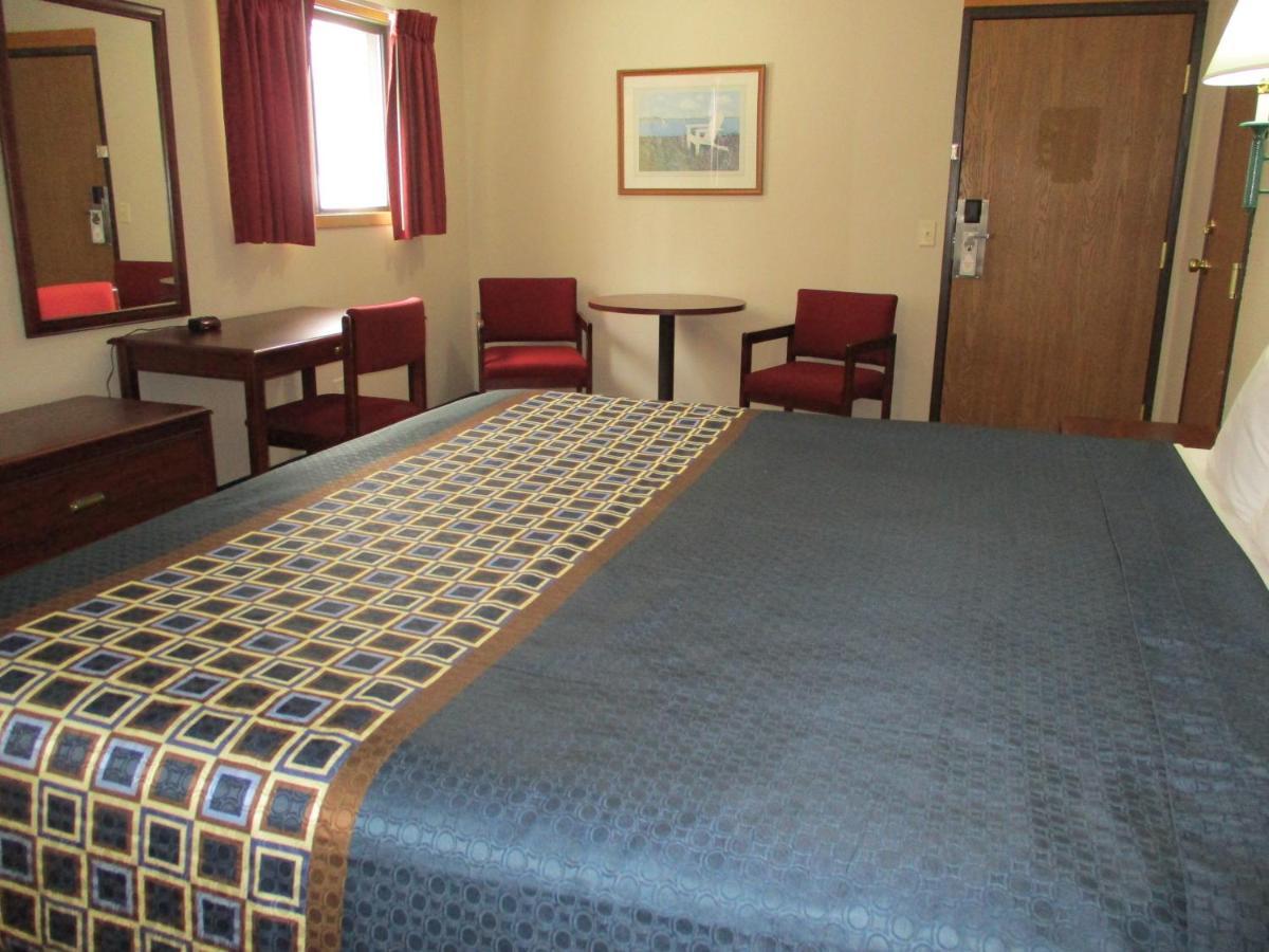 Travelodge By Wyndham Spirit Lake/Okoboji Esterno foto
