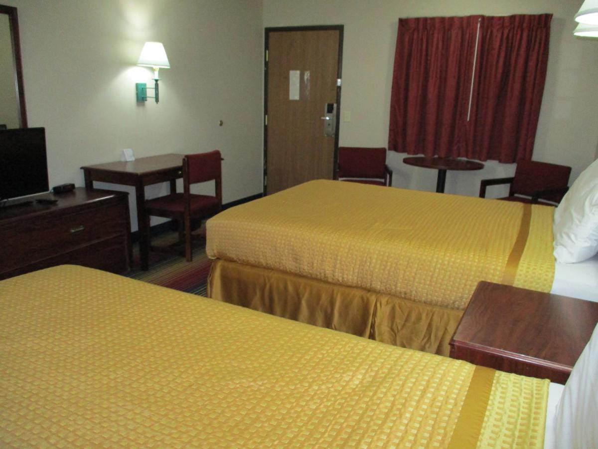 Travelodge By Wyndham Spirit Lake/Okoboji Esterno foto