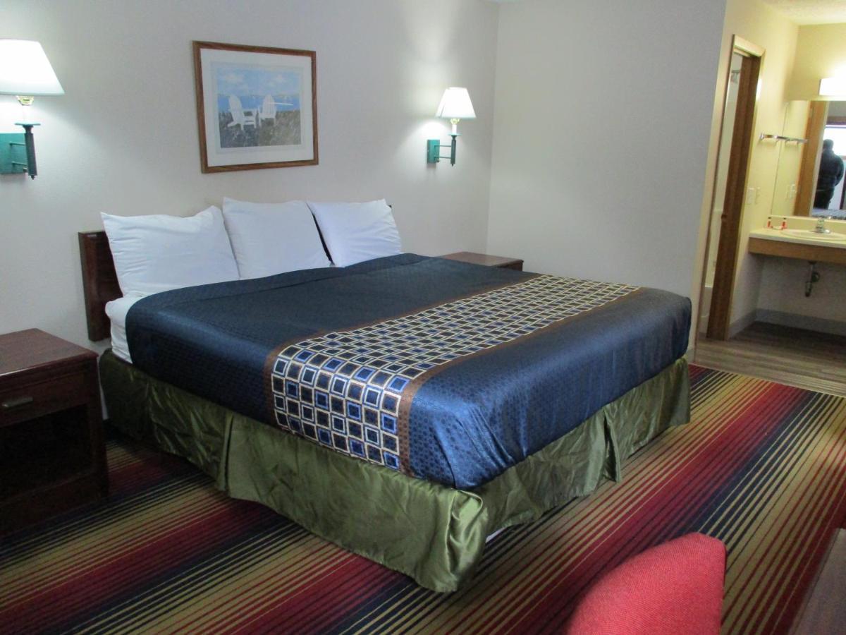 Travelodge By Wyndham Spirit Lake/Okoboji Esterno foto