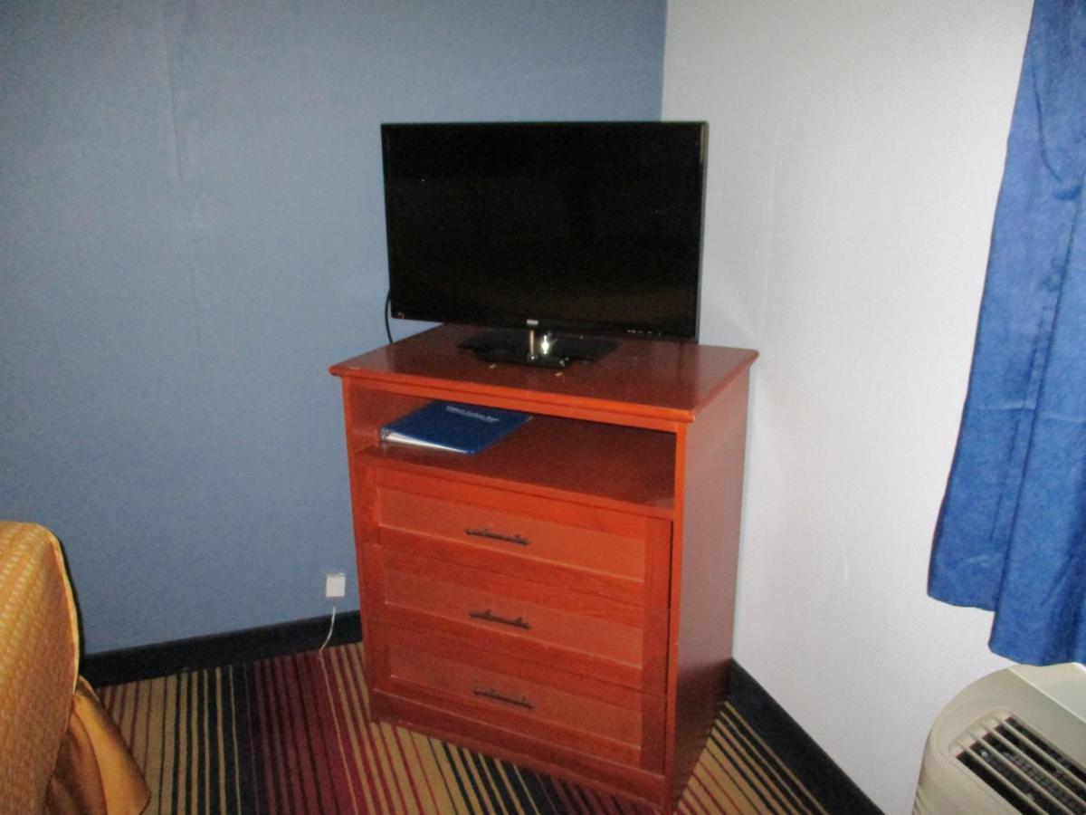 Travelodge By Wyndham Spirit Lake/Okoboji Esterno foto