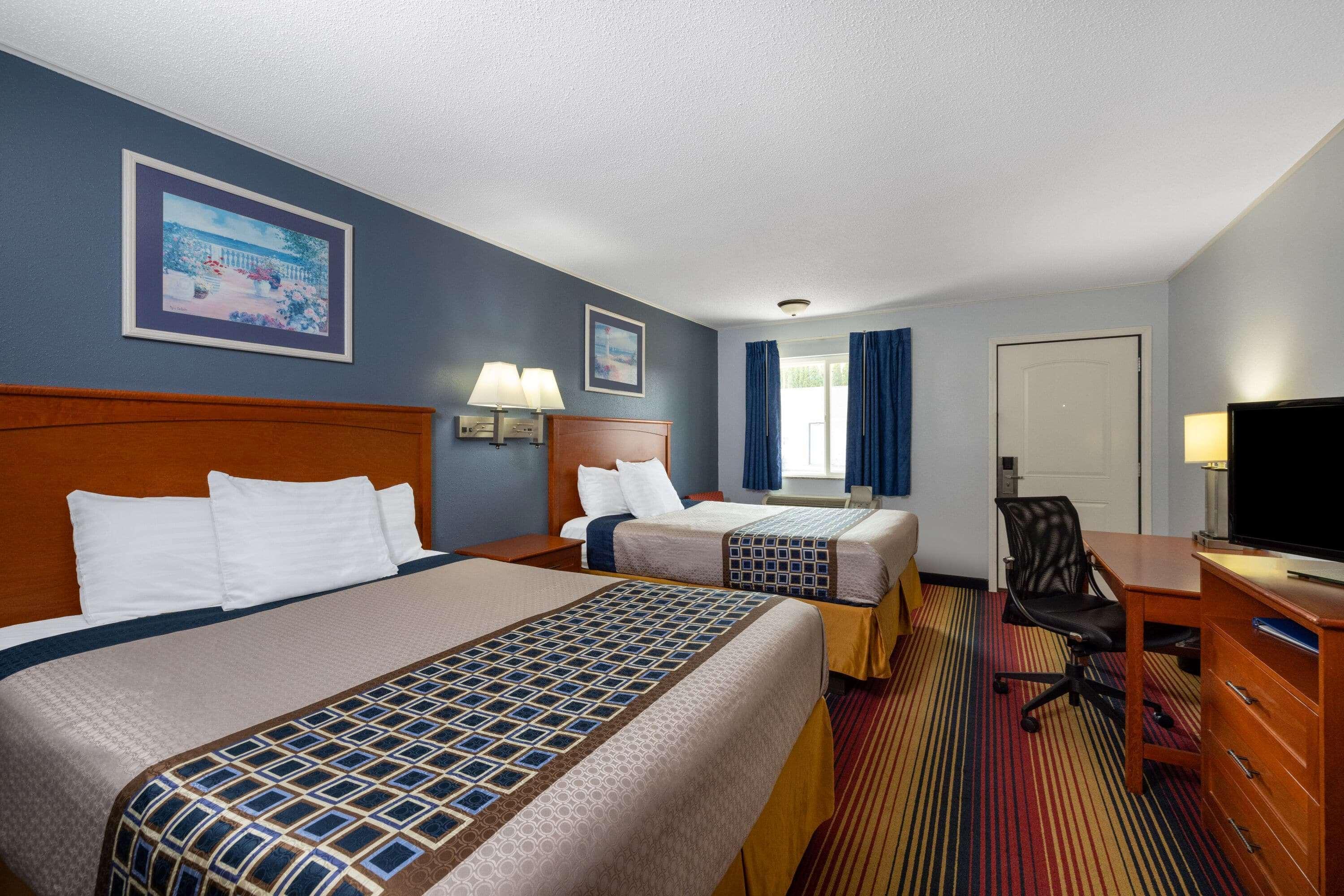 Travelodge By Wyndham Spirit Lake/Okoboji Esterno foto